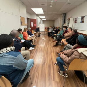Les participants à la journée réunis dans la salle Paul Ricoeur du temple.