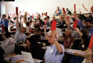 Vote d'une résolution lors d'un synode