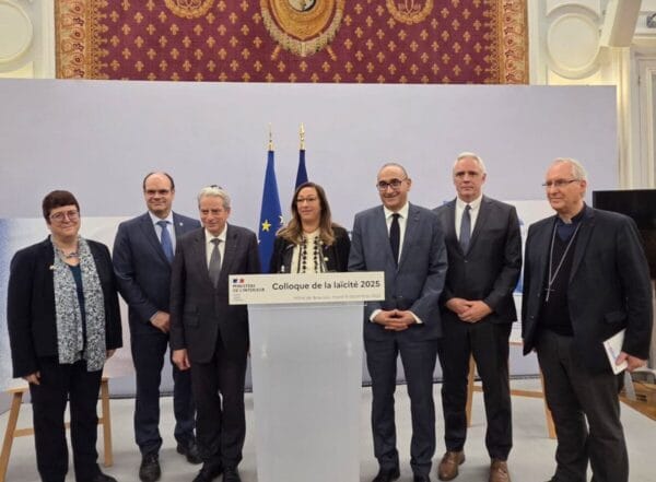 Représentants de la FPF et des religions avec le ministre de l’Intérieur