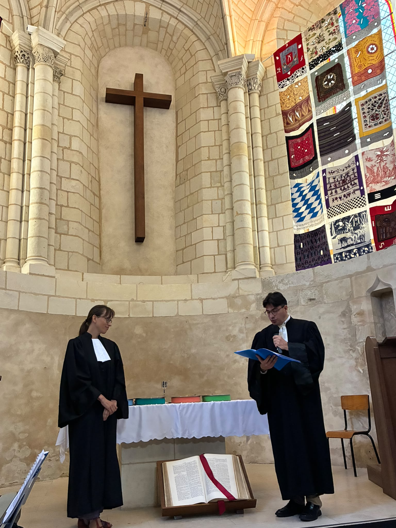 La pasteure Charlotte MIJEON et le pasteur Cyrille PAYOT